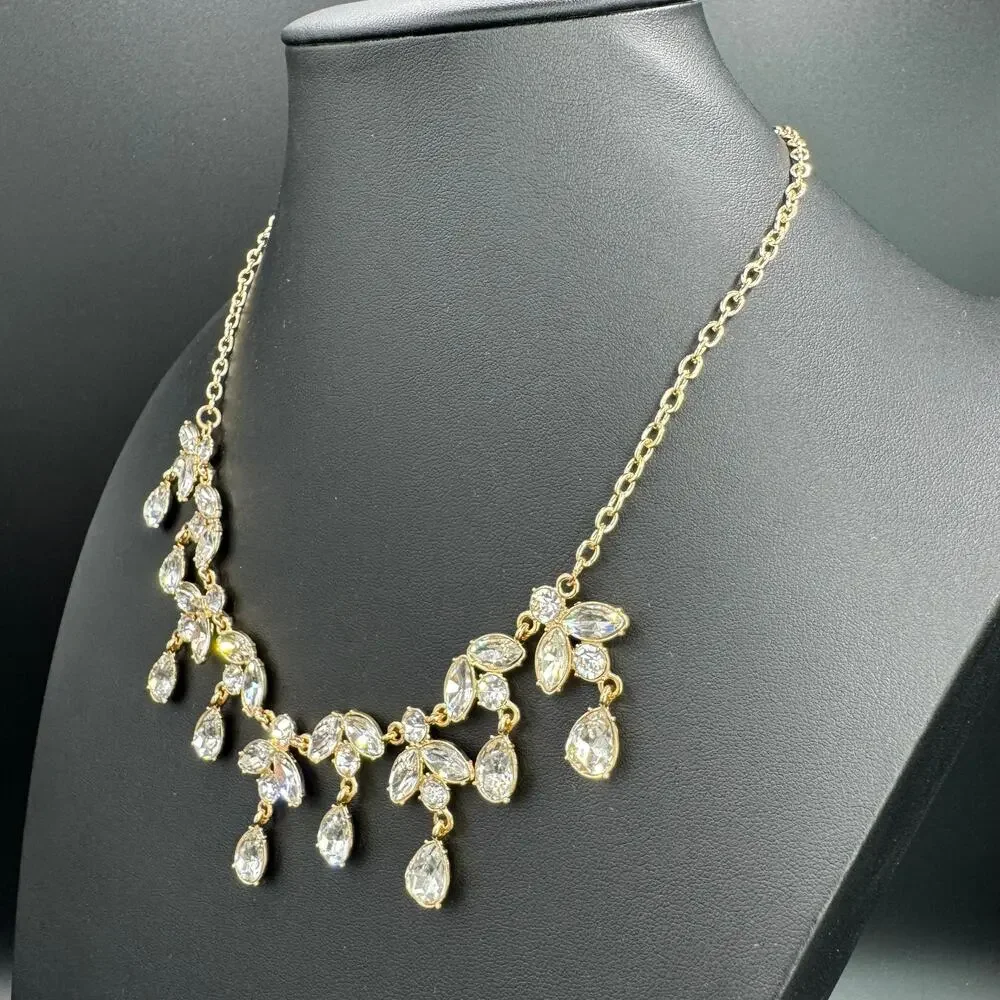 New Paparazzi Vintage Royale Gold Rhinestones Teardrop Necklace Earring Set - Picture 3 of 8